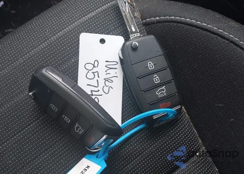 2018 Kia Sportage Lx z USA, uszkodzony, nr VIN KNDPM3AC5J7373346